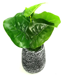 masetero pequeño con planta artificial 3